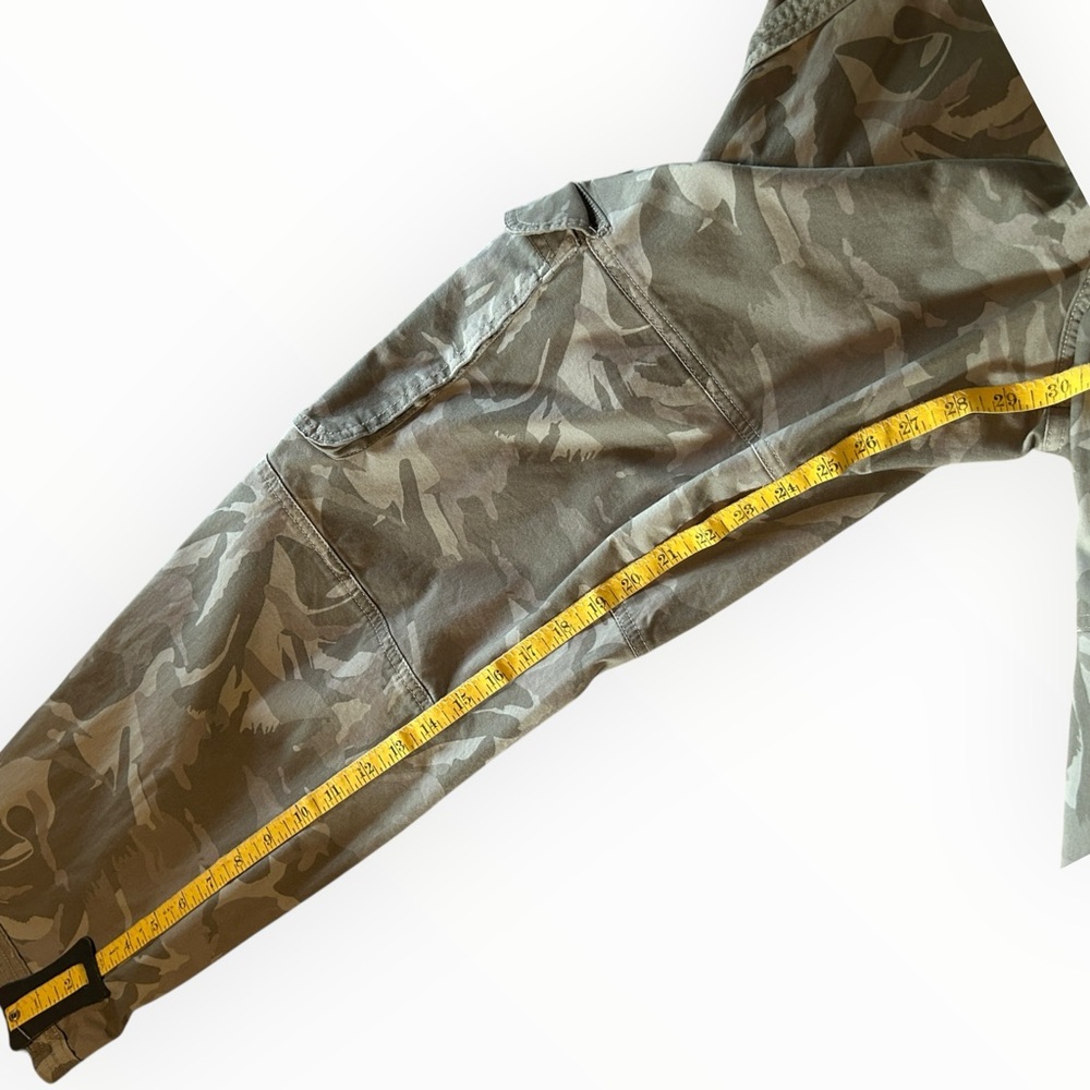 Abercrombie & Fitch Curve Love Women’s Camo Cargo Carpenter Pants Size 31 / 12R - Picture 9 of 10